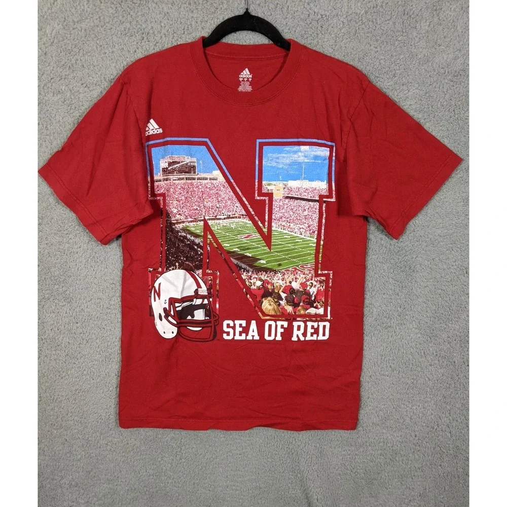 Adidas Nebraska Cornhuskers Sea Of Red Graphic T Shirt Mens M Red Football NCAA